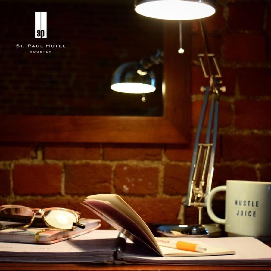 St. Paul Hotel Вустер Экстерьер фото